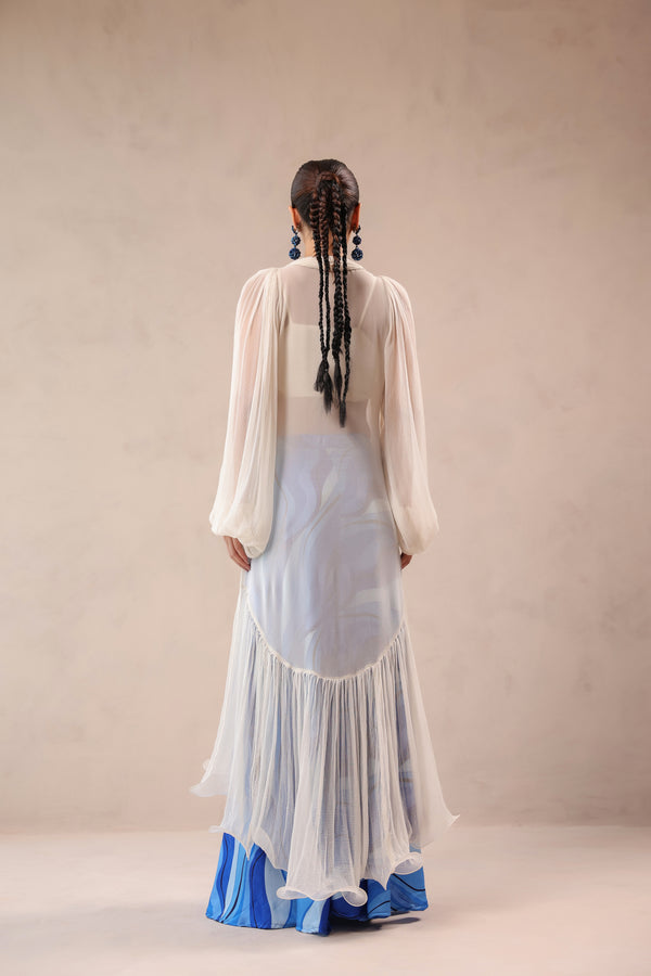 The Indie set with rose motifs