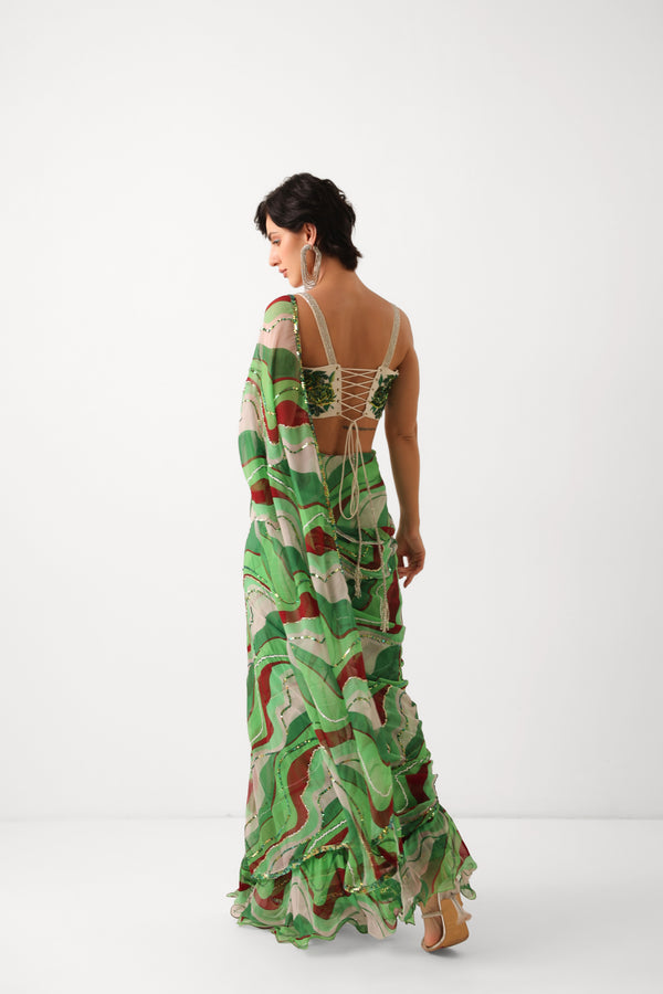The lush green lehar saree with corset blouse