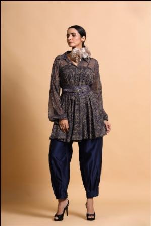Navy splash shirt with tube,baggies and belt